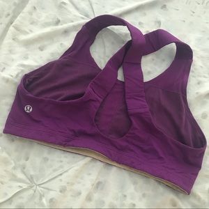 Lululemon sports bra